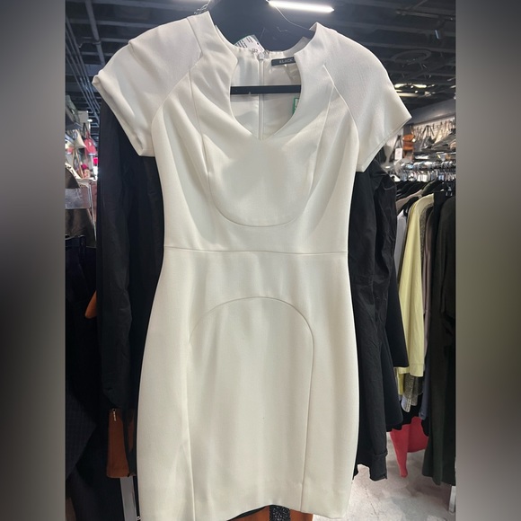 Black halo dress - Picture 1 of 2